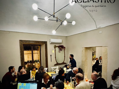 Agliastro Pizzeria di Quartiere Noto