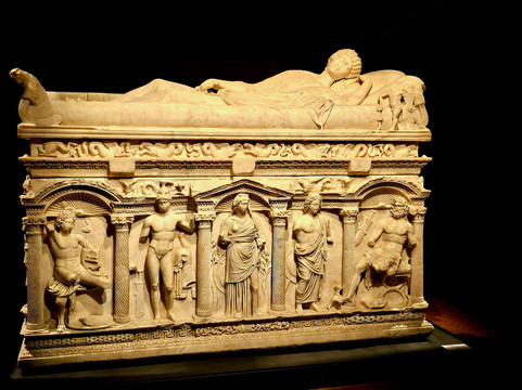 Melfi Castle-Melfi必去景点