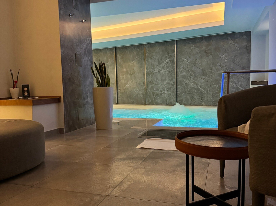 多奇欧皇宫酒店主图