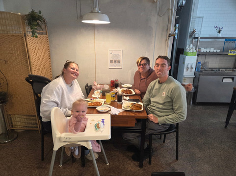 한국식 캐주얼 다이닝 동력