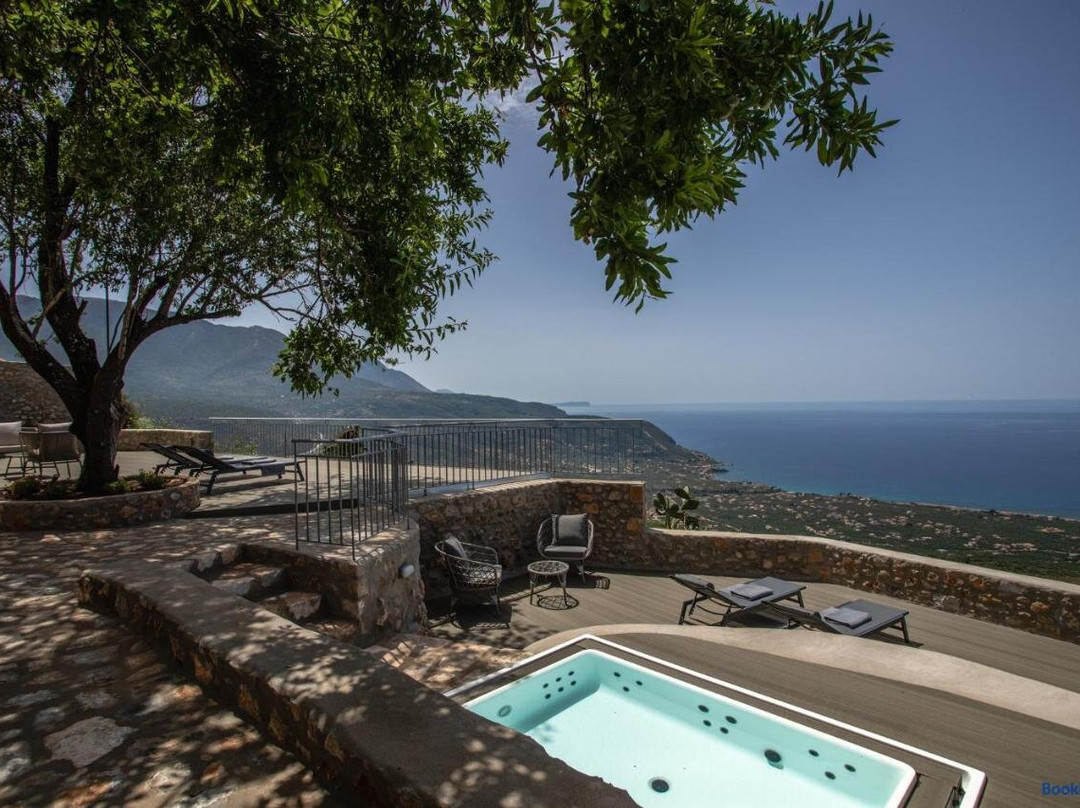 Pyrgos Kastelli Villas