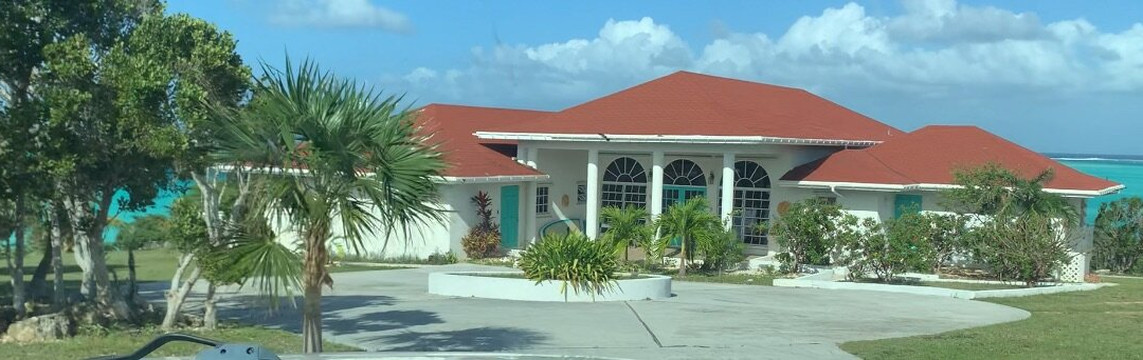 天堂宝石海滩酒店主图