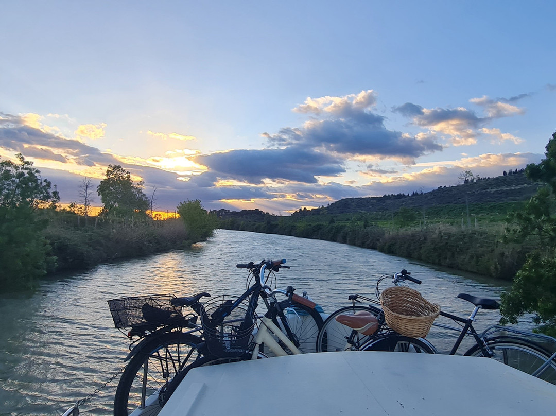 Canalous - Colombiers-Colombiers必去景点