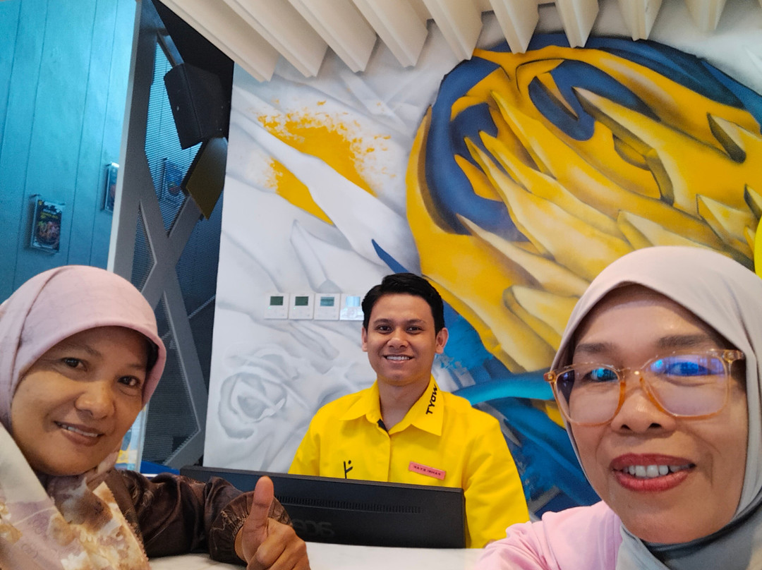 耶洛酒店詹比主图