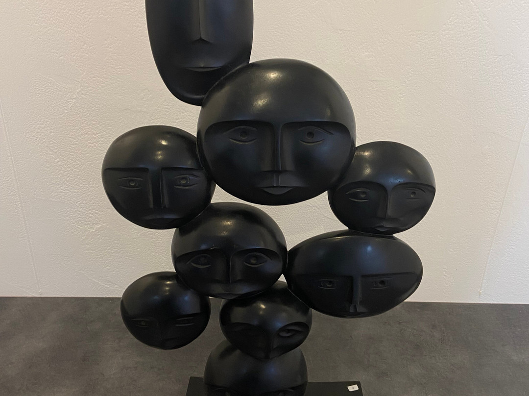 Galerie Victor Hugo-昂布瓦斯必去景点