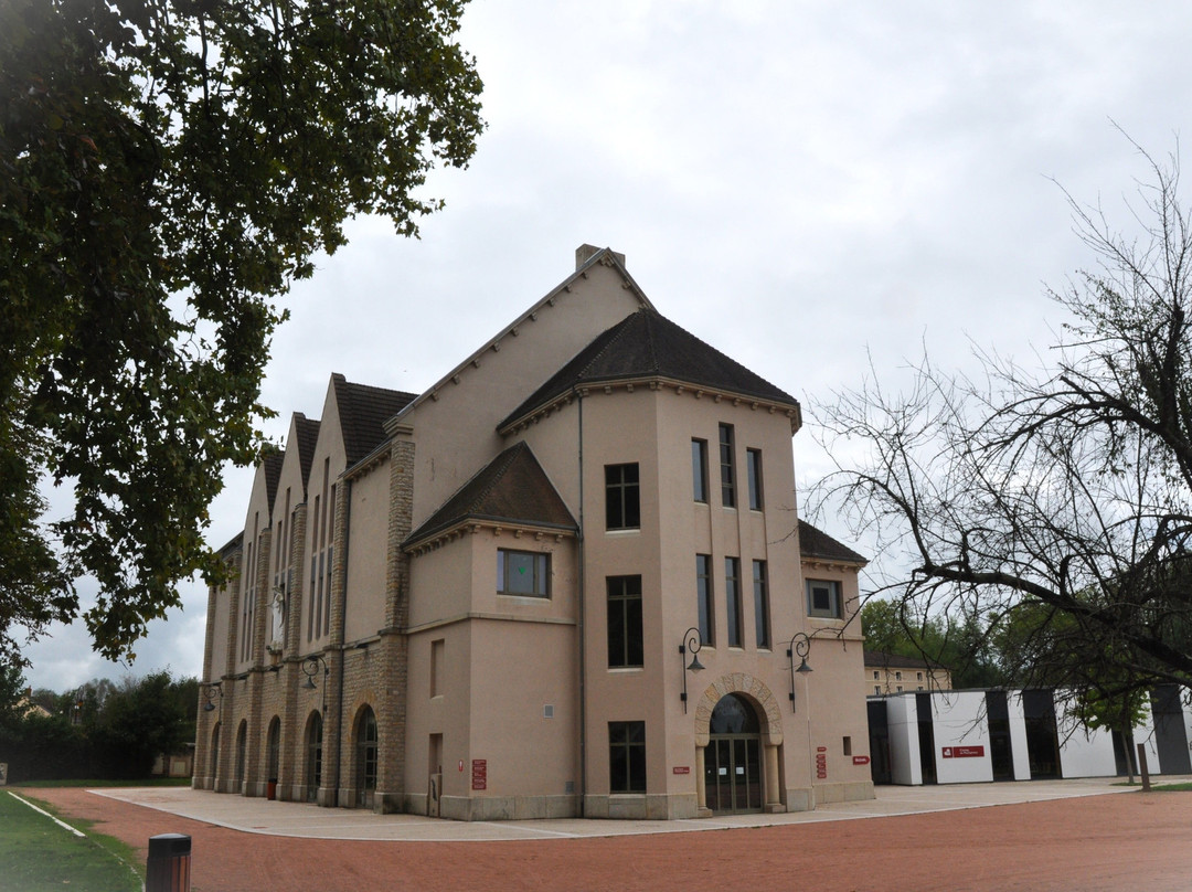 Parc Des Chapelains-Paray Le Monial必去景点