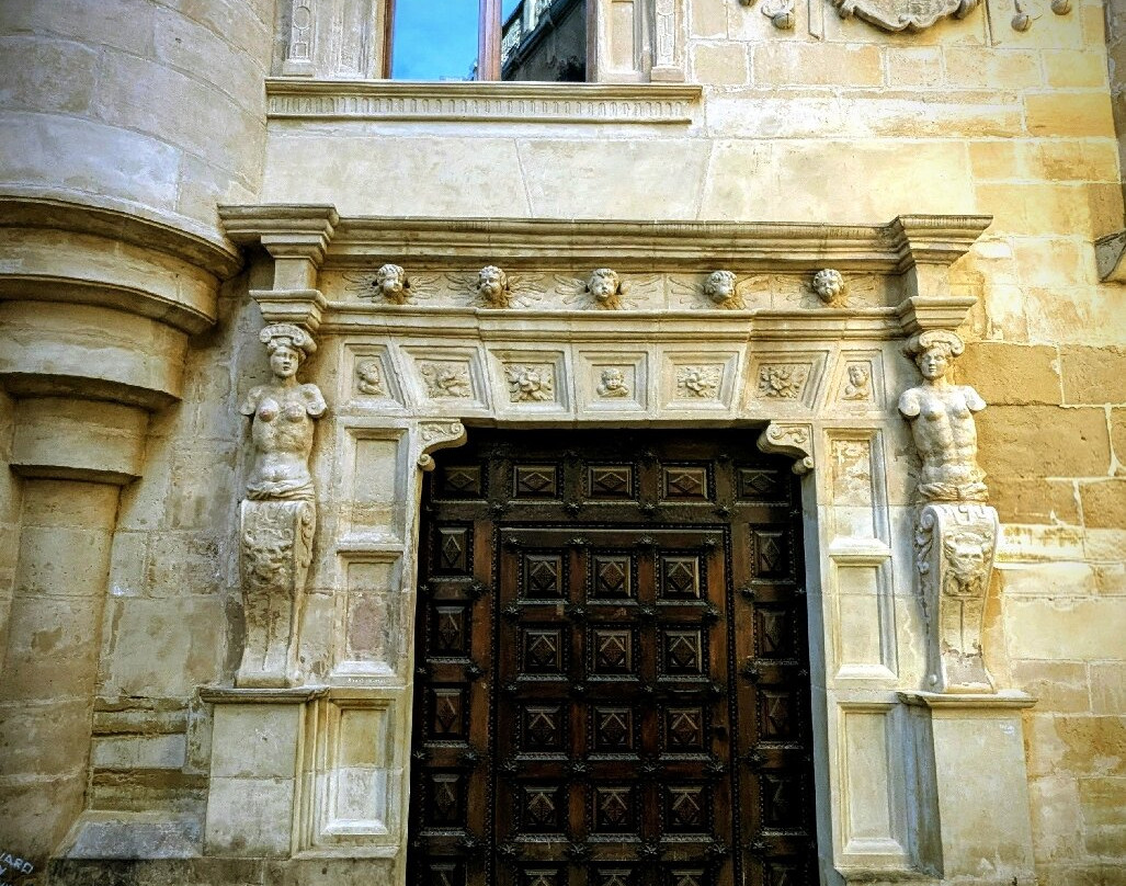 Centro historico de Haro-哈罗必去景点