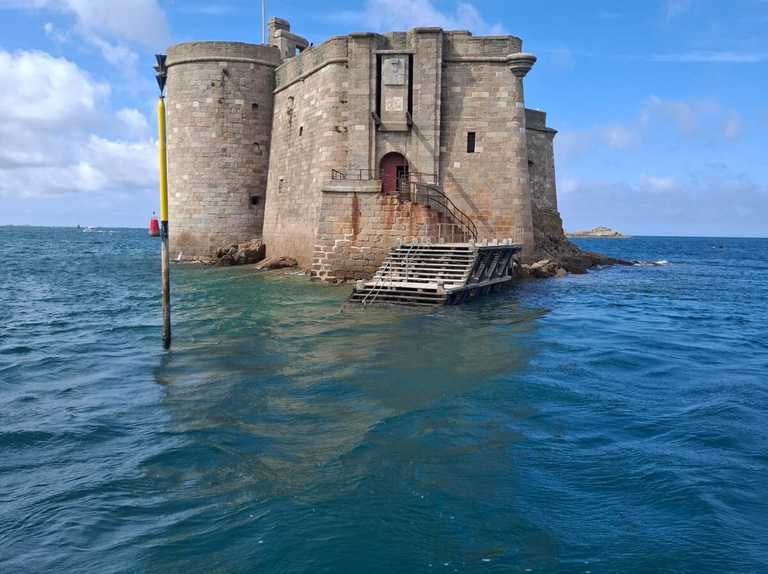 Chateau du Taureau-Carantec必去景点
