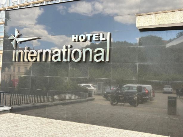 国际布尔诺酒店-旅行者