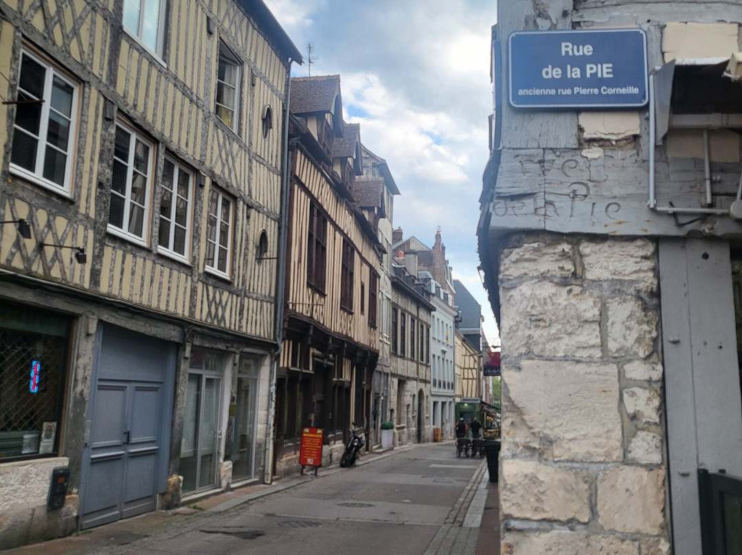 Place du Vieux-Marché-鲁昂必去景点