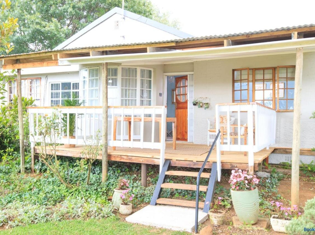 JoyWood Cottages