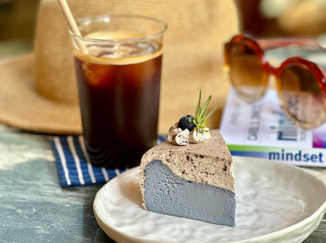 Mahakala Cafe & Bistro