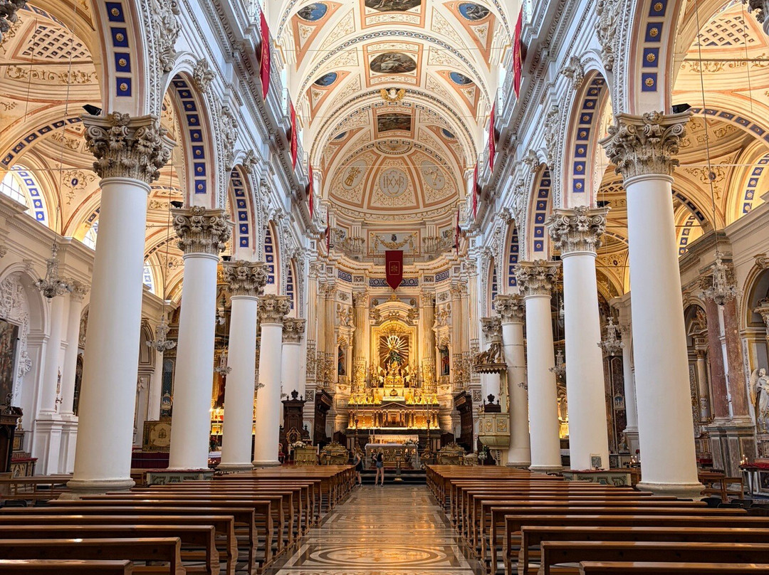 Chiesa di San Pietro-莫迪卡必去景点