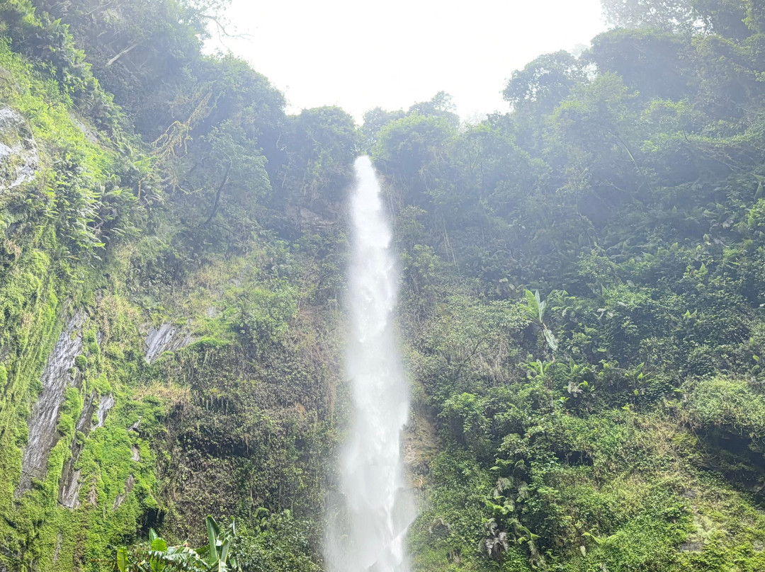 Mount Meru Waterfall-阿鲁沙必去景点