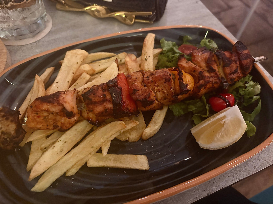 Avli Bar