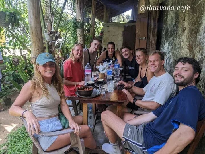 Raavana Cafe