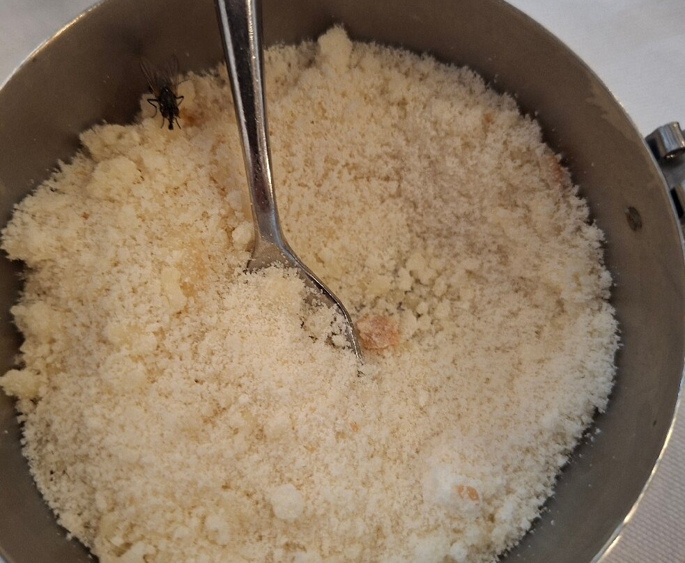 隆卡德思蒂酒店主图