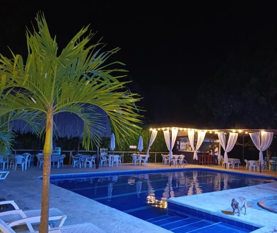 Hosteria y Camping Piedras Verdes