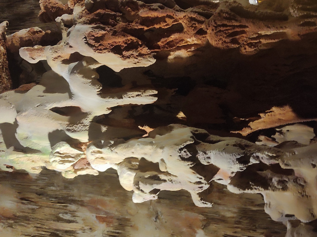 Kastania Cave-Kastania必去景点
