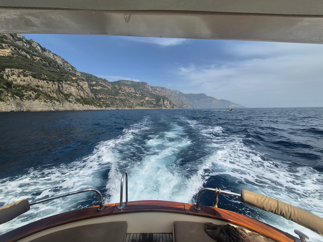 Bassa Marea Boat Charter-马萨卢布伦塞必去景点
