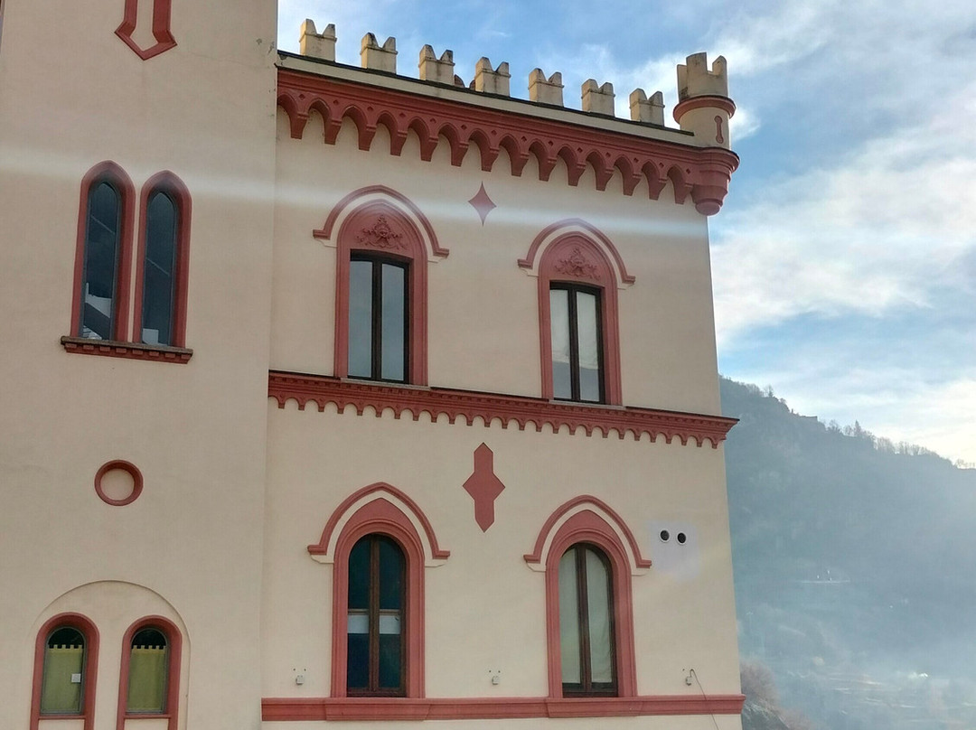 Castello Baraing-Pont-Saint-Martin必去景点