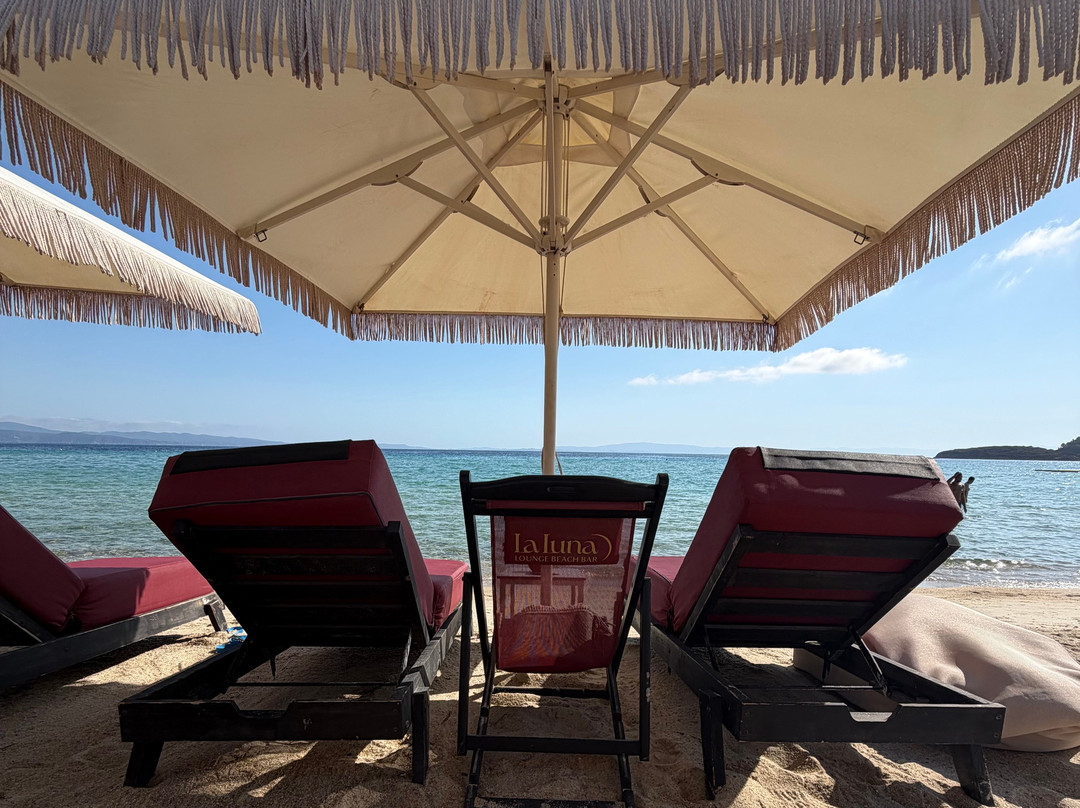 La Luna Beach Bar Restaurant
