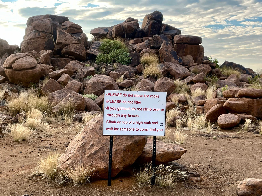 Quivertree Forest and Giant's Playground-Keetmanshoop必去景点