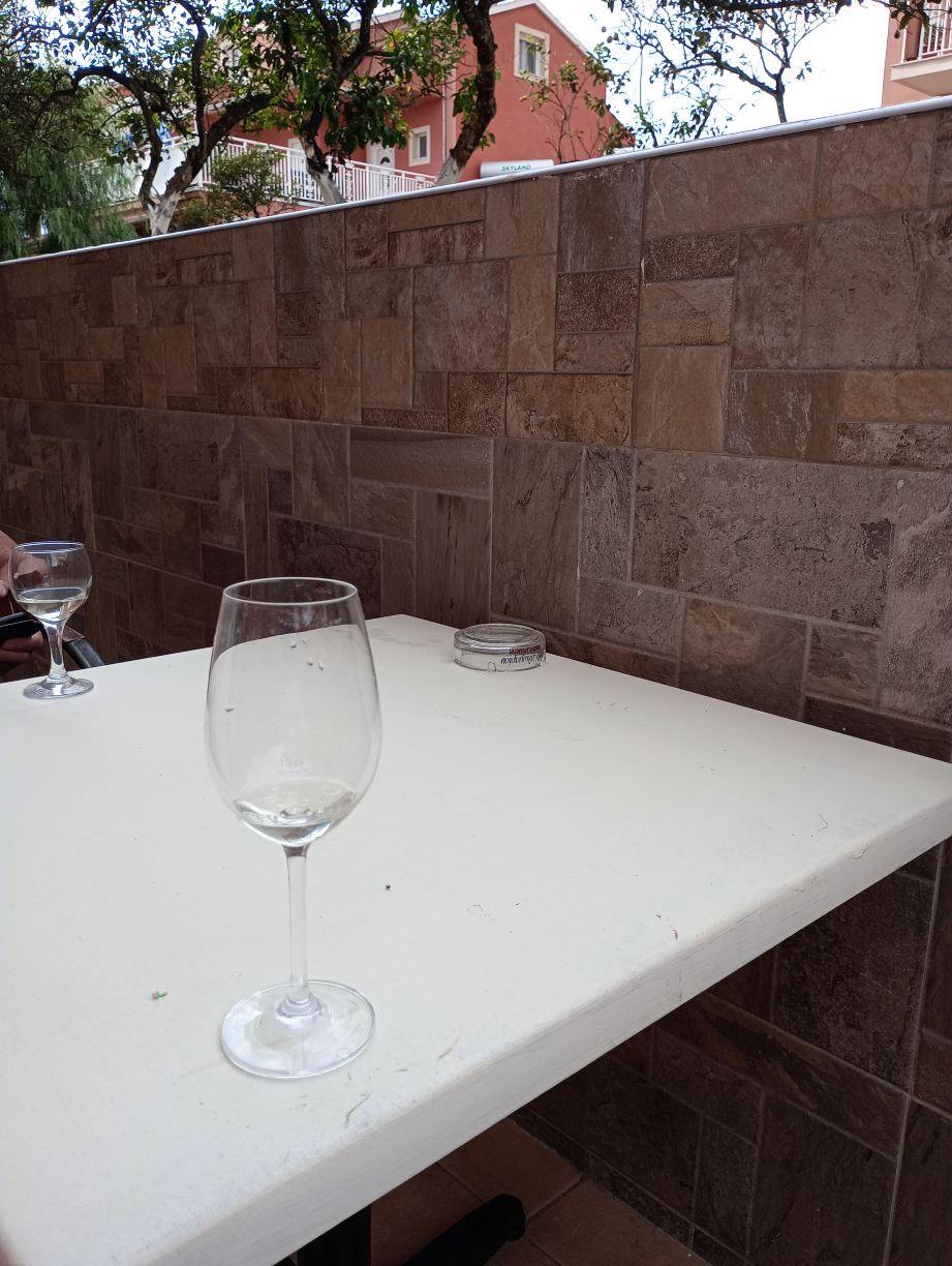 Nafsika and Dionyssos at Rainbow-旅行者