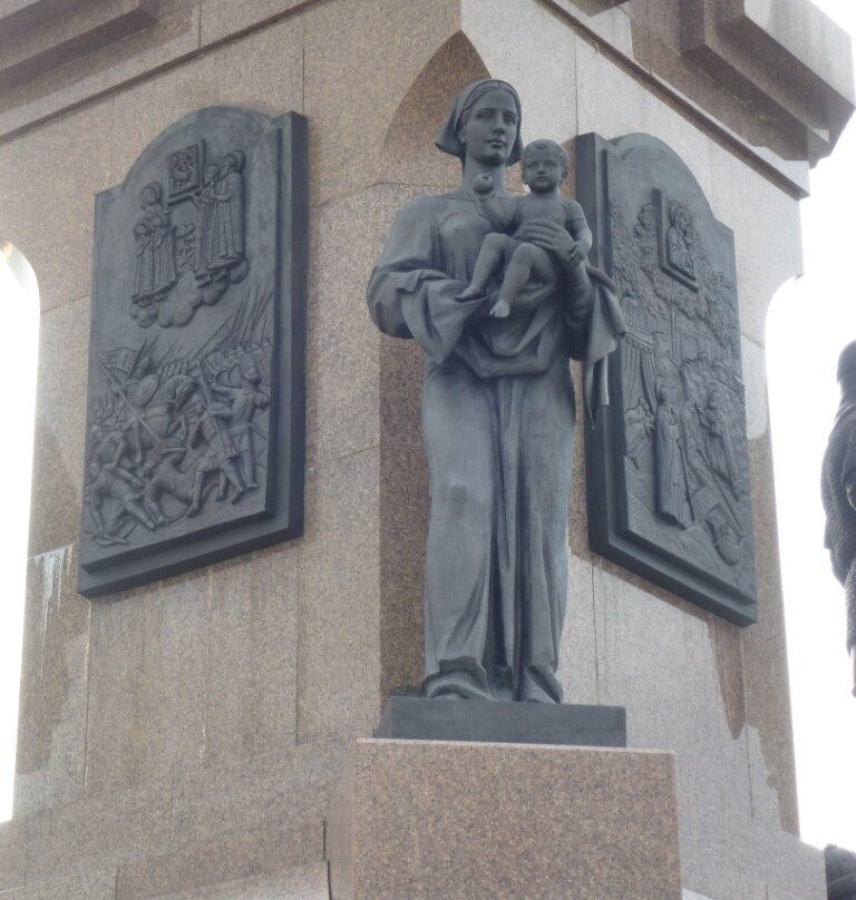 Monument 1000 Years of Yaroslavl-雅罗斯拉夫必去景点