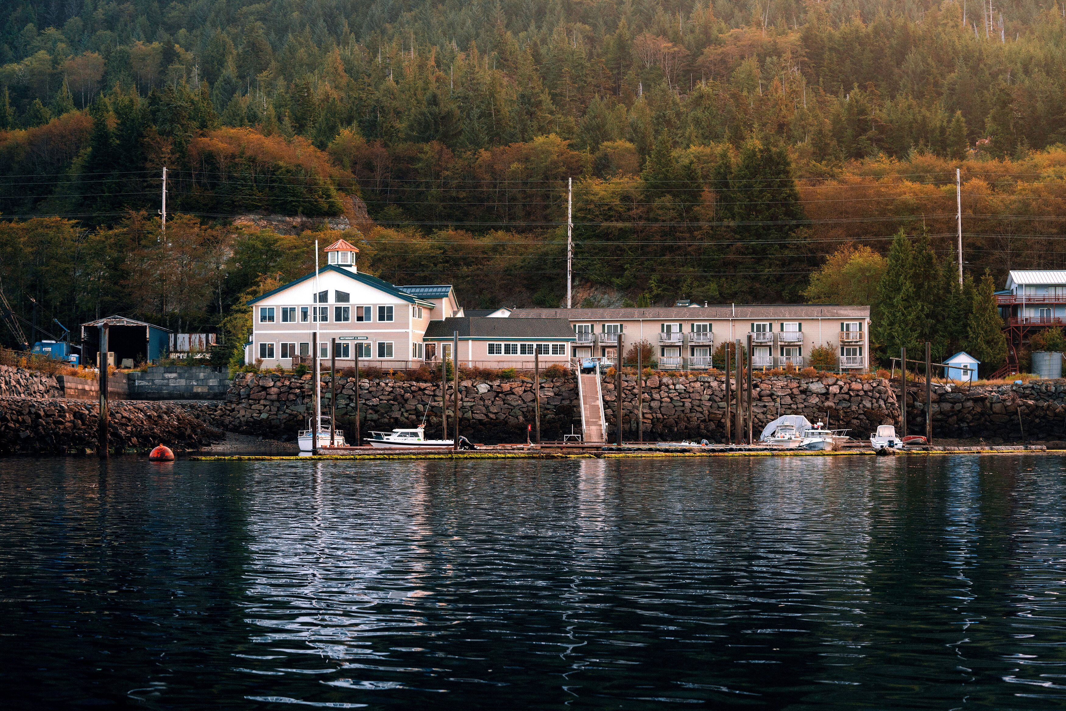 The Ketch Inn-官方