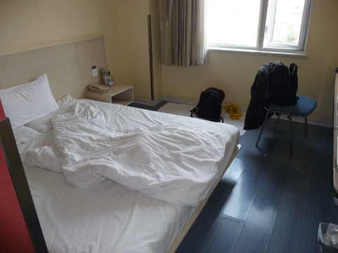 汉庭酒店(苏州观前养育巷地铁站店)主图