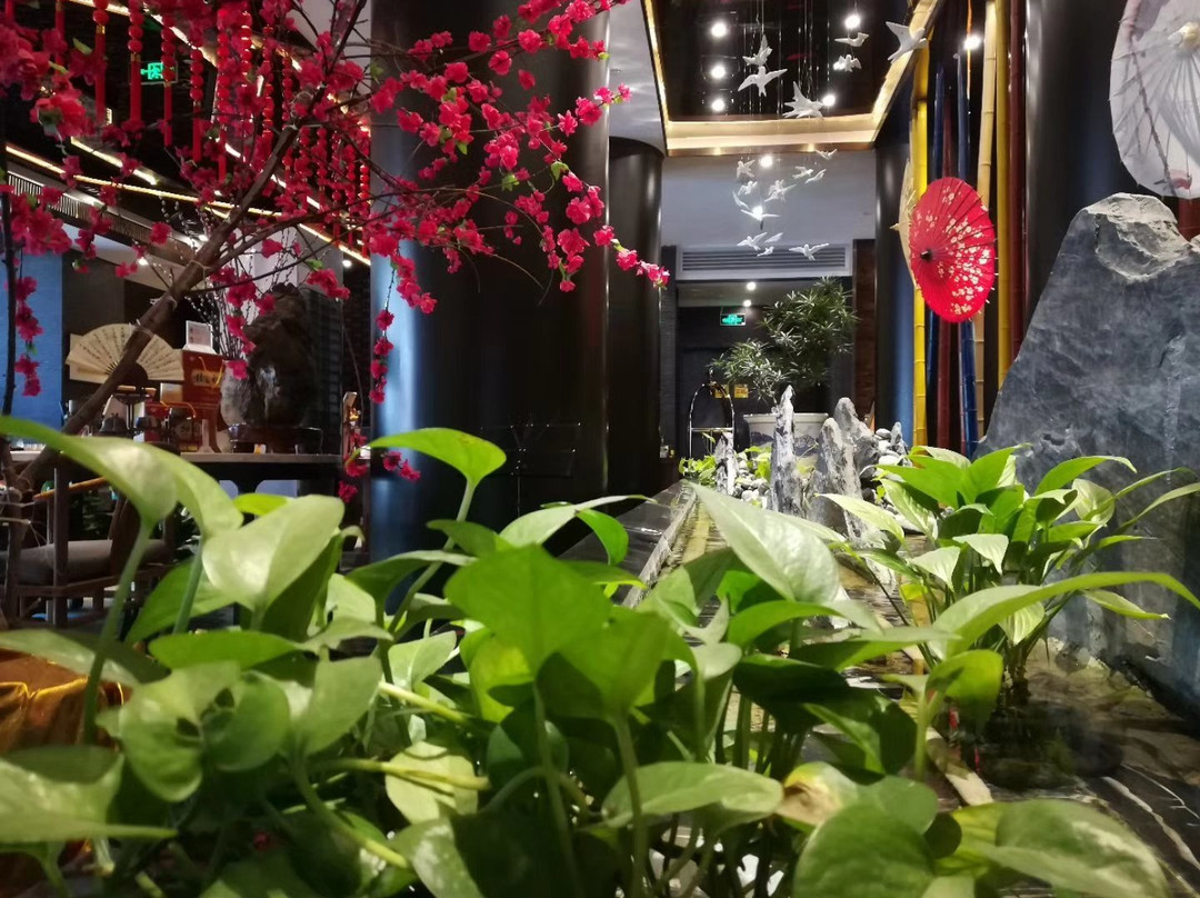 屏山书香世家酒店