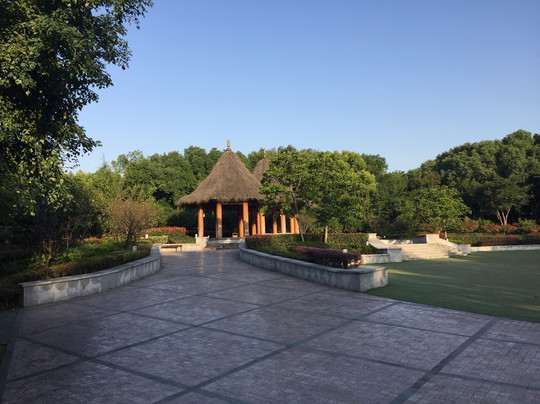 上海西郊宾馆西郊公寓酒店主图