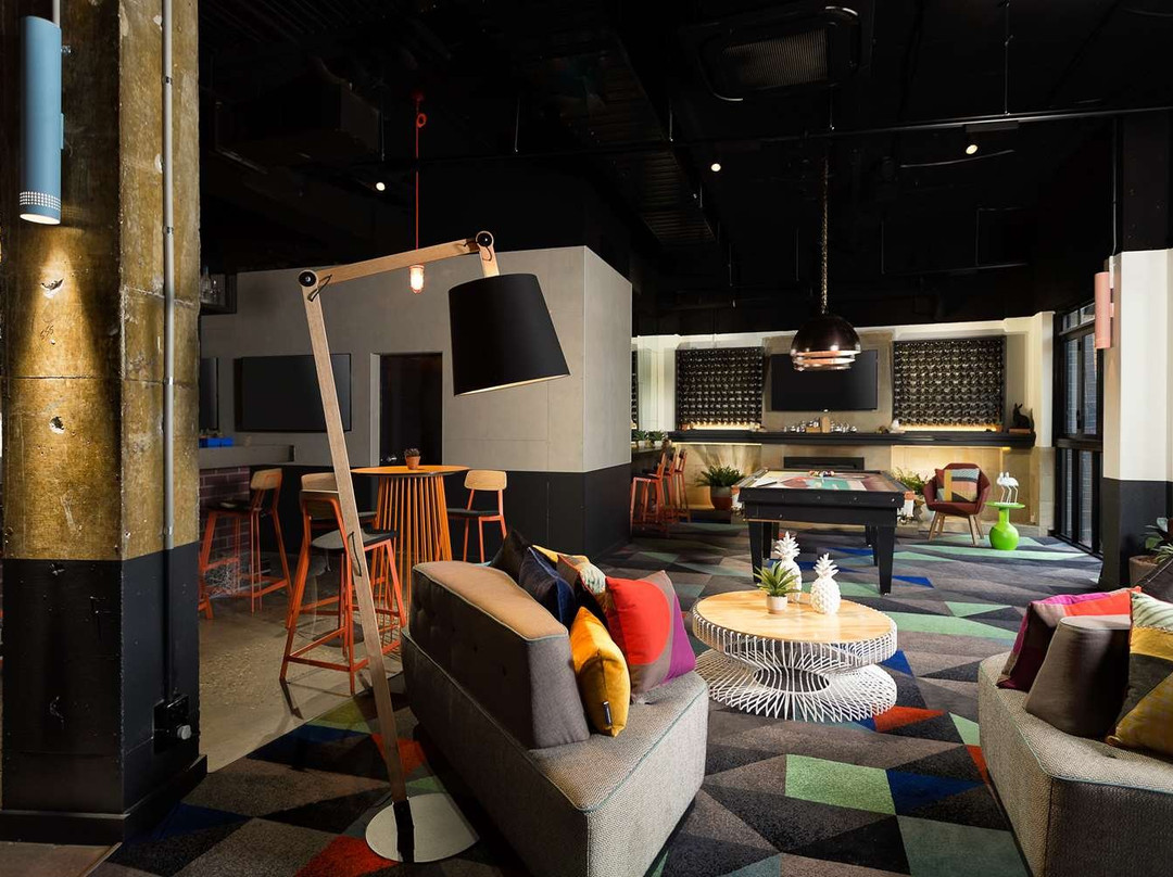 奥伯里瑞吉酒店主图