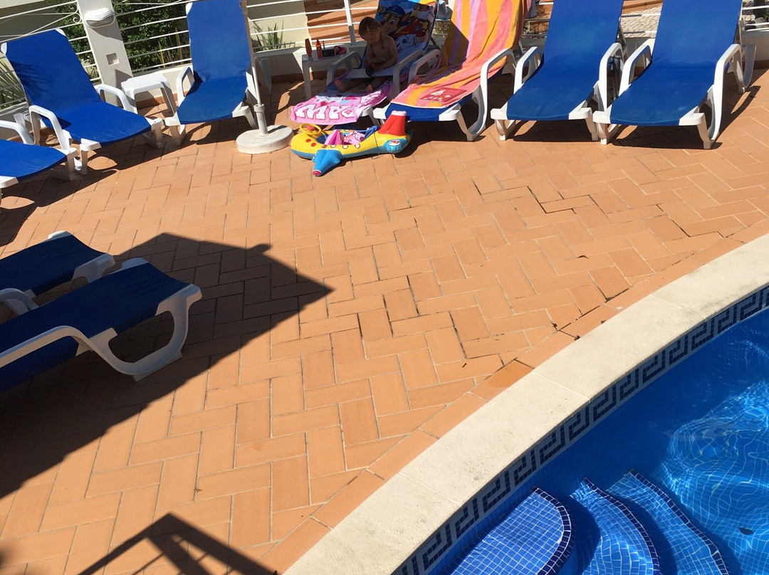 Quinta da Encosta Velha – Santo António, Villas, Golf & Spa