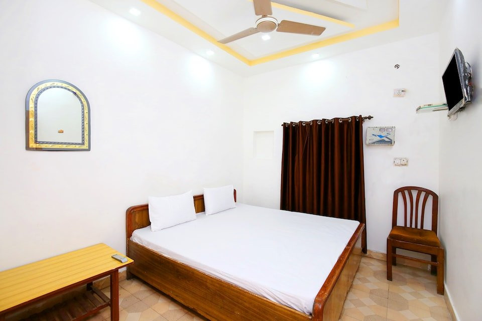 SPOT ON 44967 Hotel Gian