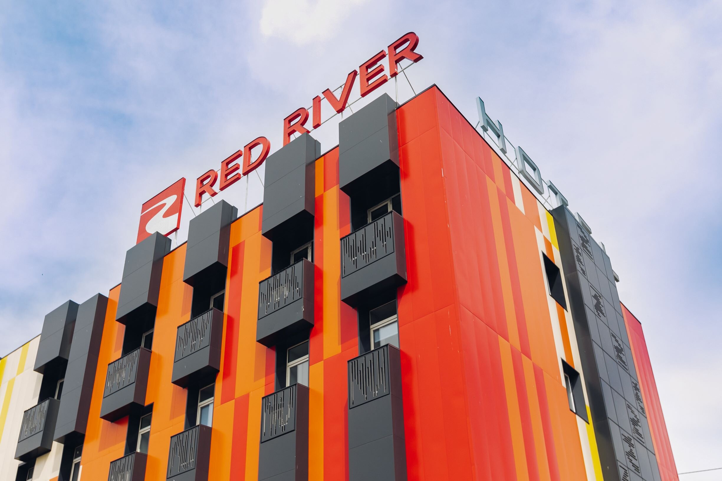 RED RIVER HOTEL-官方