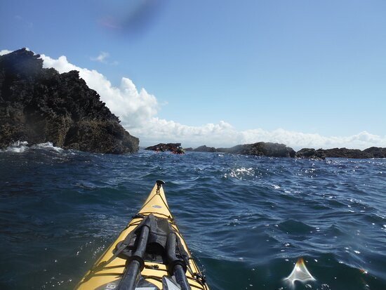 Sea Kayaking Wales景点图片