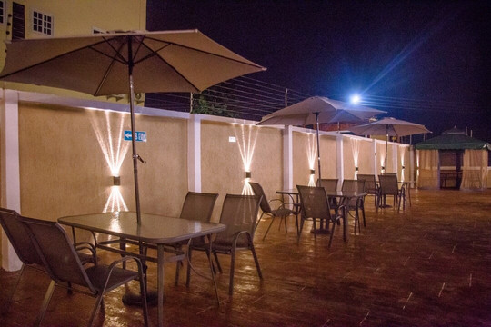 Tonyx Hotel Suites & Spa