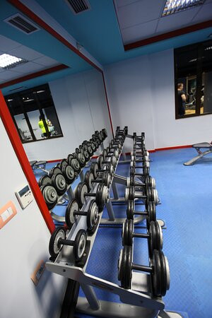 Silhouette Sports Center-沙兰德必去景点