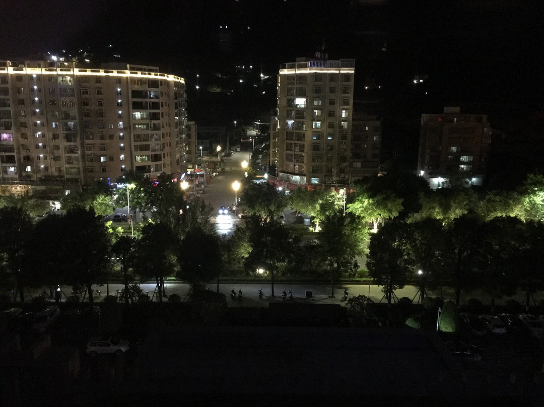 永隆国际酒店主图