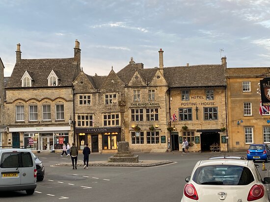 The Kings Arms Hotel-浴室