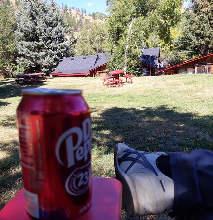 Foot of the Mountain Motel-浴室