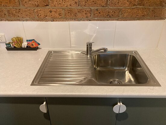 Hamilton's Henry Parkes Motor Inn Parkes主图