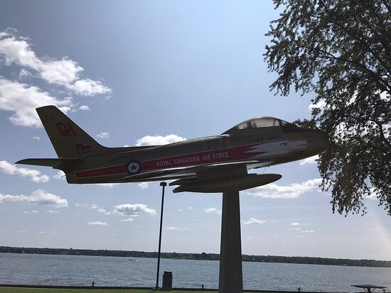 Golden Hawk CF-86 Sabre Jet景点图片