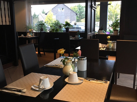 马克西姆旅馆主图