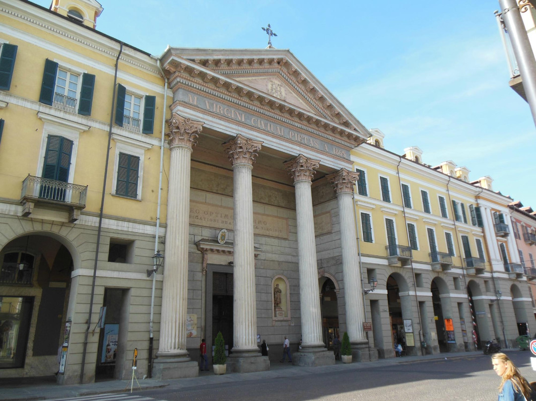 Cattedrale di Santa Maria del Bosco-库内奥必去景点