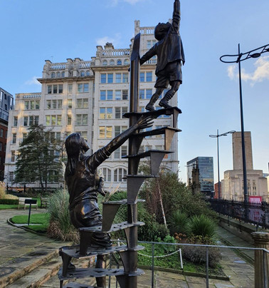 Tower Building-利物浦必去景点