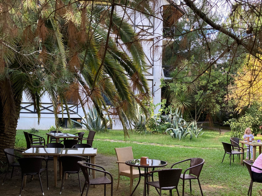 Apsara Cafe