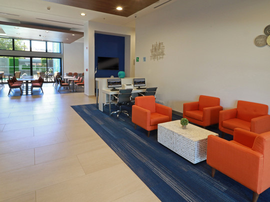 Holiday Inn Express & Suites Ensenada Centro By IHG主图